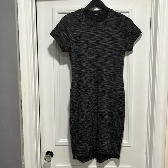 Lululemon &go Where-To Dress - Picture 3 of 6